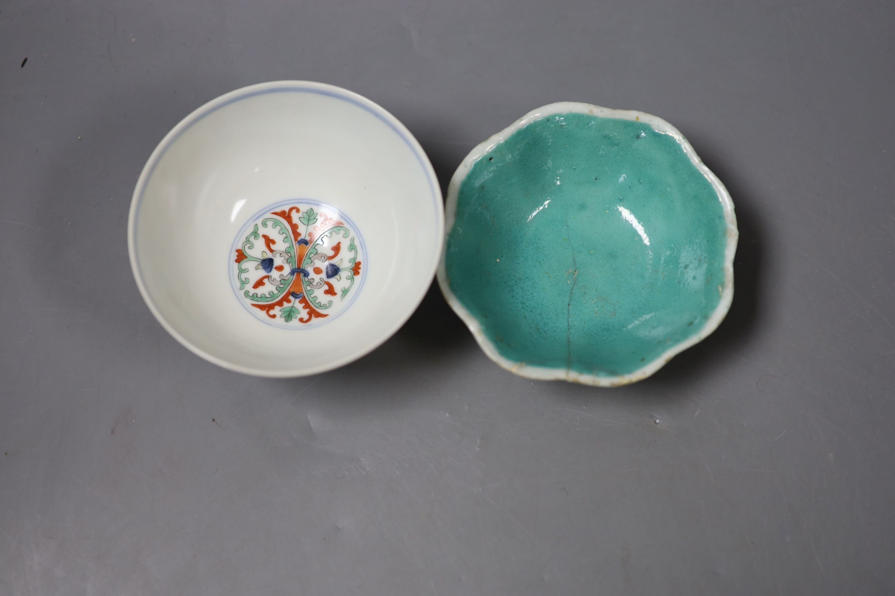 A Chinese cloisonne doucai bowl, 10.4cm and a famille rose dish